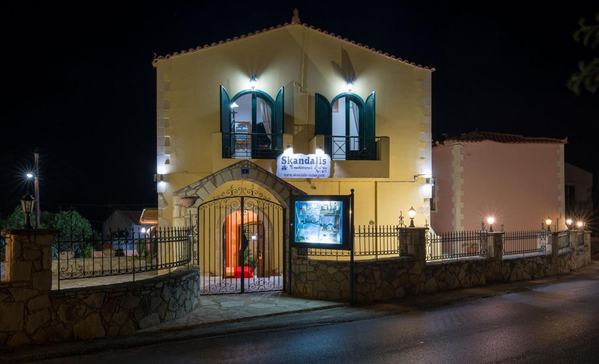 Skandalis Apartments With Pool Chorafakia Dış mekan fotoğraf