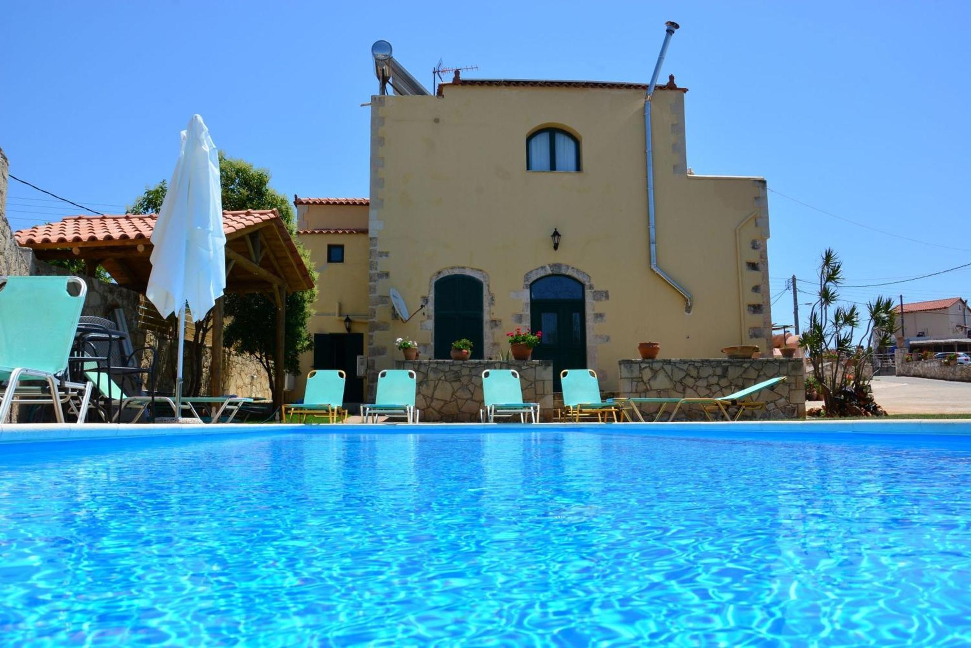 Skandalis Apartments With Pool Chorafakia Dış mekan fotoğraf