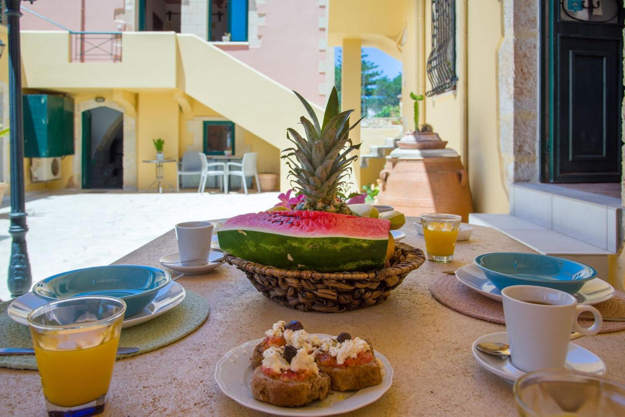 Skandalis Apartments With Pool Chorafakia Dış mekan fotoğraf