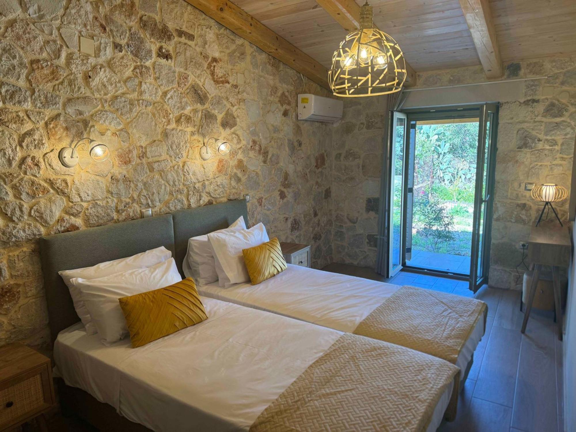 Skandalis Apartments With Pool Chorafakia Dış mekan fotoğraf